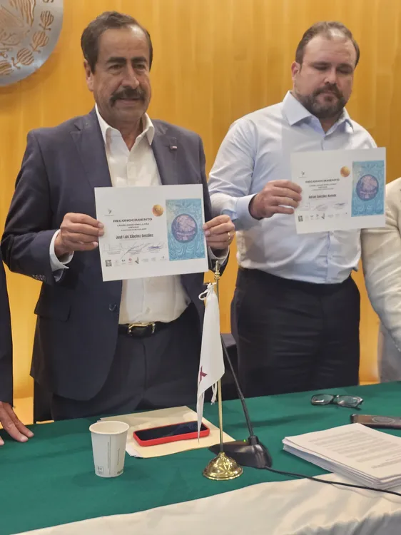 4c27f1b5-4622-4c2f-89f0-b42b2f47c892